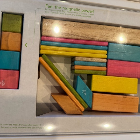 tegu Magnetic Wooden Blocks Set - Colorful Building Adventure - Picture 3 of 6